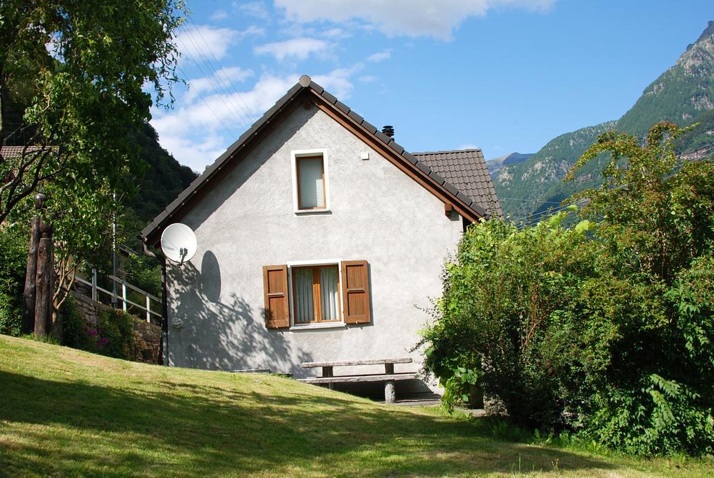 Casa Fontanella Villa Brione  Cameră foto